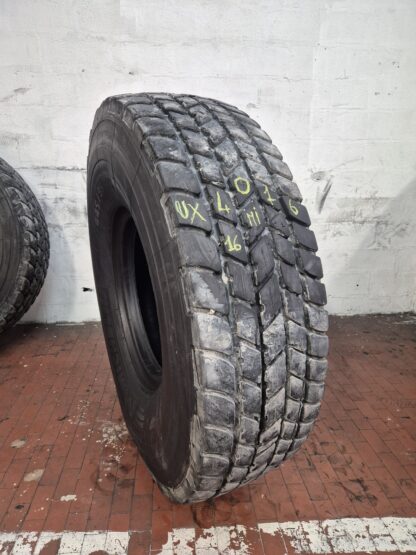 #4016 445/95R25 Michelin X-Crane+ 174F residuo: 18mm